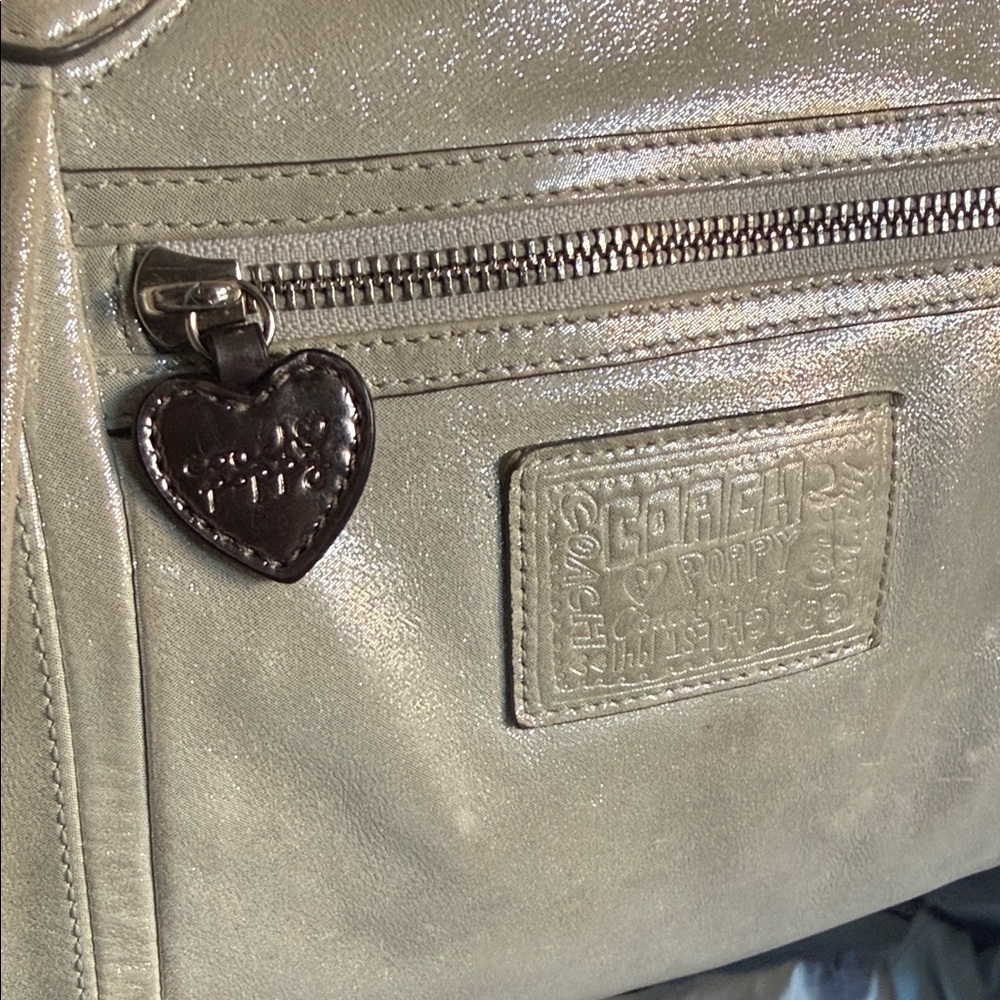 Coach Poppy Shimmering Metallic Cream Shoulder Bag with Legacy Lining - Picture 5 of 15